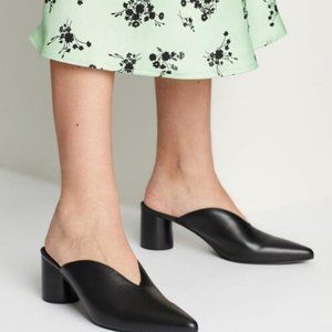 New With Box Sol Sana Megan Mule EU 36